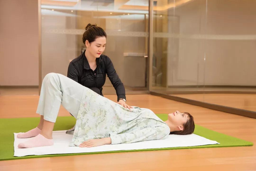 我市“95后”科幻文学新星举办签名售书活动